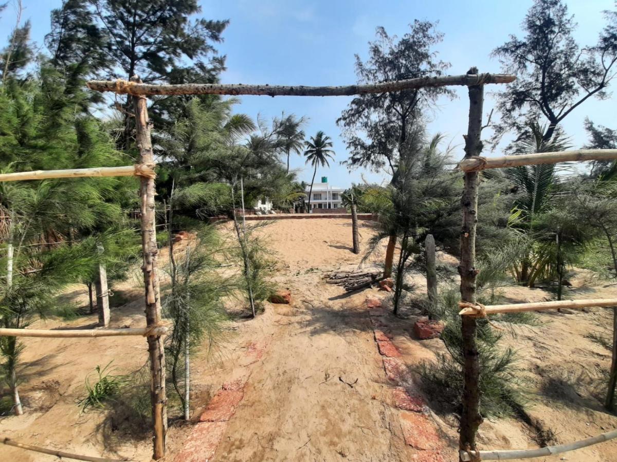 Raapan Beach Resort Малван Екстер'єр фото